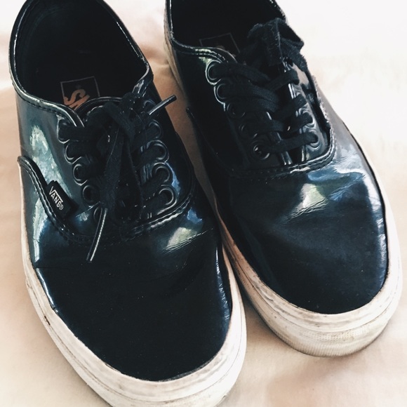 Vans !! - Picture 1 of 3